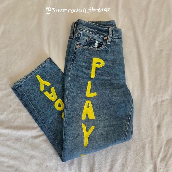 hand painted Notre Dame Fighting Irish pants jeans - Picture 9 of 9